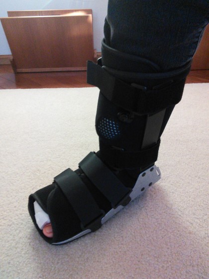 Uncomfortably, clumsy boot for walking