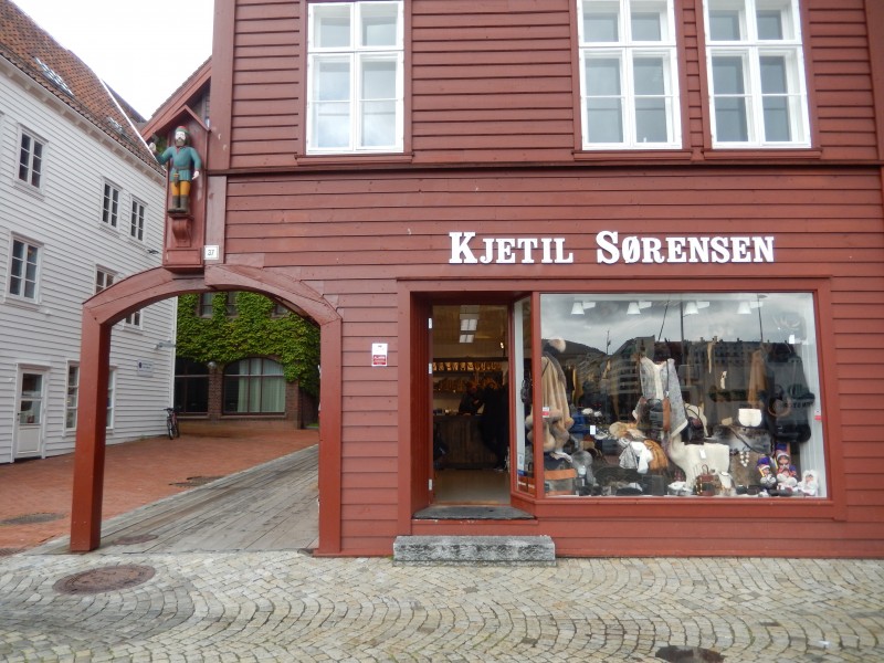 Soerens, Sørensen--probably the same thing.